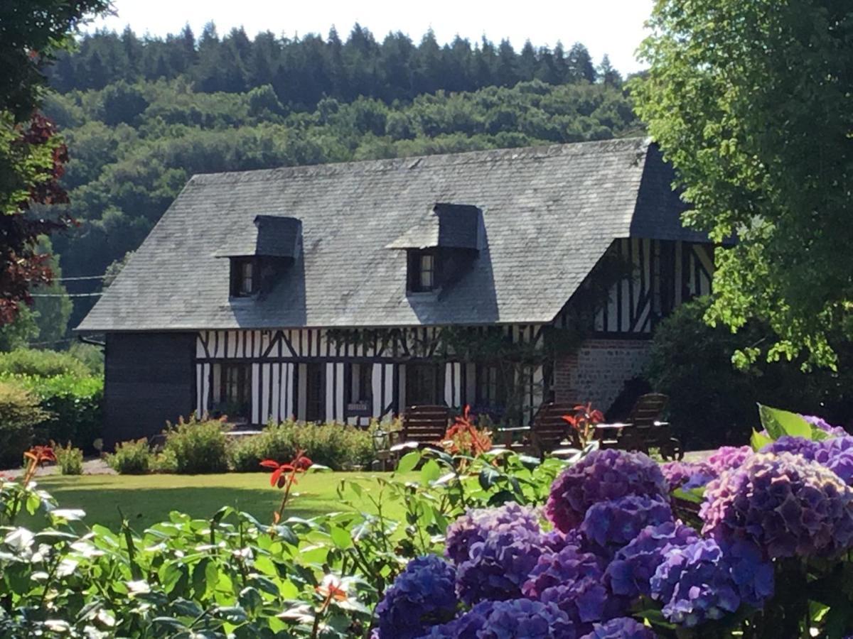 Hotel Le Grand Clos De Saint Martin Genneville Exterior foto